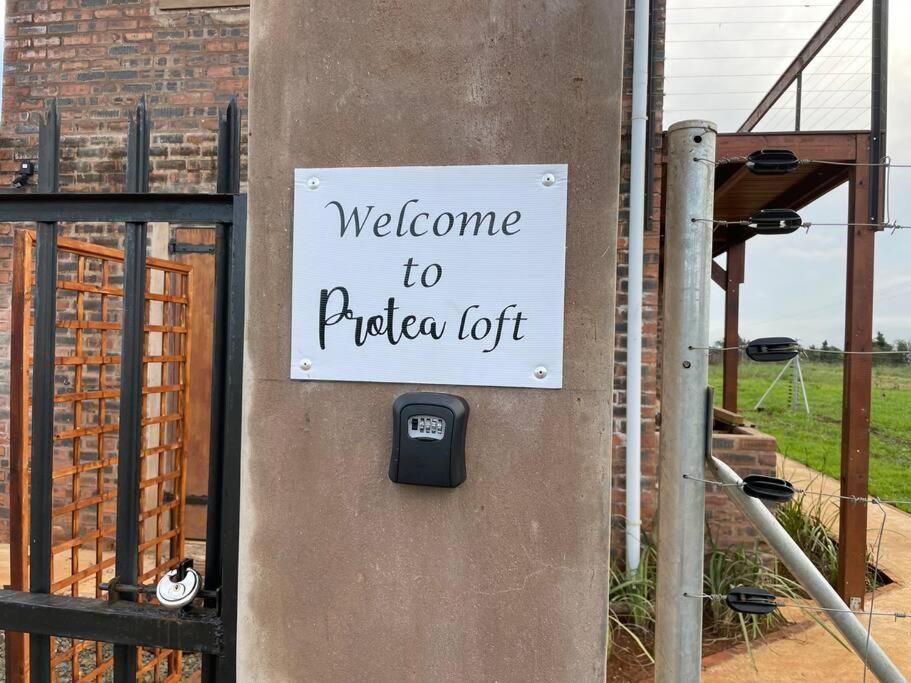 Protea Loft - Romantic Stay - No Load Shedding ฮิลตัน ภายนอก รูปภาพ